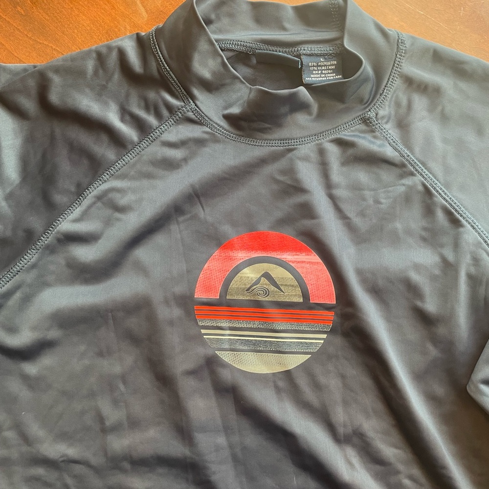 Mens short sleeve surf shirt